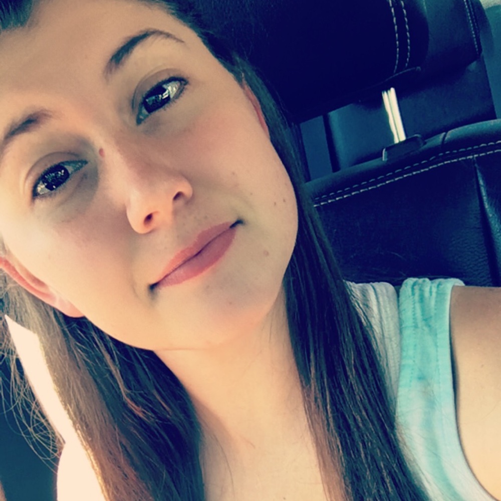 Meet your Posher, Kayla